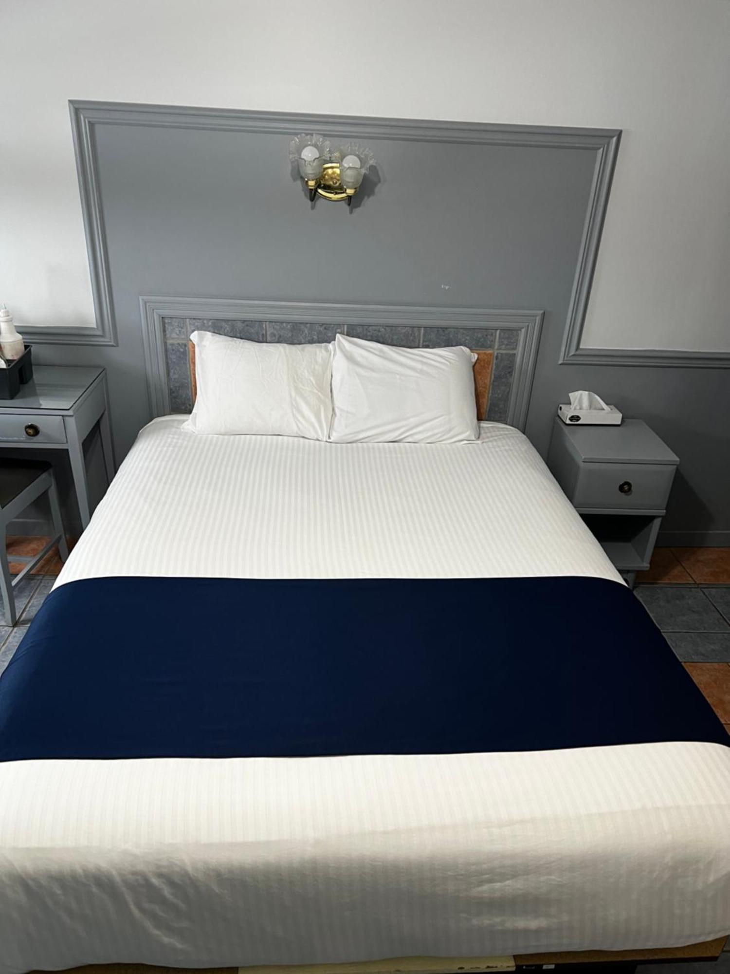 Motel Le Refuge Σέρμπρουκ Εξωτερικό φωτογραφία
